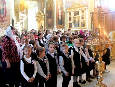 Педагоги и гимназисты приняли участие в Божественной литургии