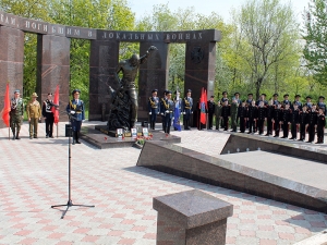 Гимназисты приняли участие в торжествах ко Дню Российской Армии