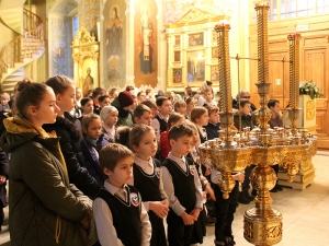Педагоги и гимназисты приняли участие в Божественной литургии