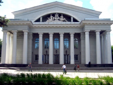 Гимназисты посетили Саратовский академический театр оперы и балета