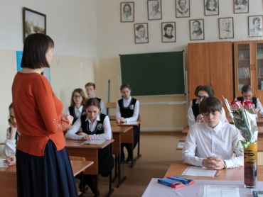 Десятиклассники сдали экзамен по математике