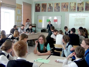 Старшеклассники приняли участие в брейн-ринге &laquo;Вся семья вместе, так и душа на месте&raquo;