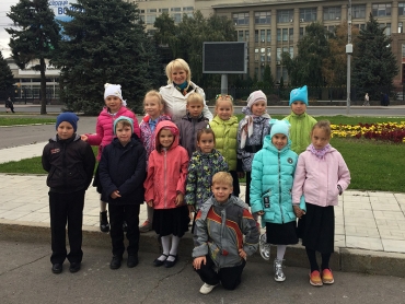 Гимназисты совершили образовательную прогулку по городу