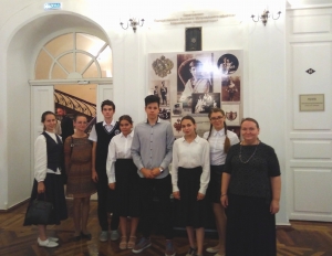Педагоги и гимназисты прослушали лекцию о саратовских новомучениках