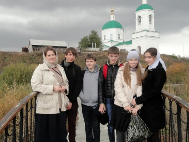 12 октября 2013 года обучающиеся 8 класса совершили паломническую поездку в храм Архангела Михаила