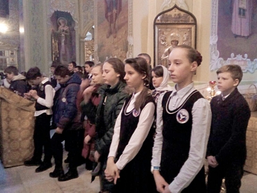 Педагоги и гимназисты приняли участие в Божественной литургии