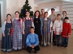 Гимназисты-волонтёры приняли участие в Рождественском празднике для ребят с ОВЗ