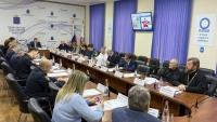 Директор гимназии принял участие в утверждении плана патриотического воспитания молодежи