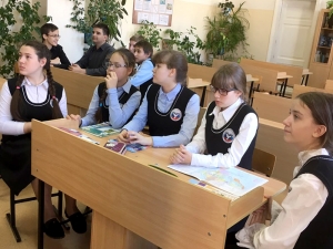 Гимназисты познакомились с флорой и фауной океанов