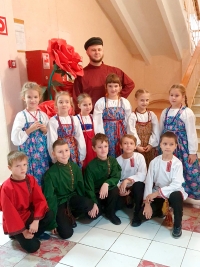 Фольклорный ансамбль «Покровские колокольчики» принял участие в фестивале «Живая нить традиций»