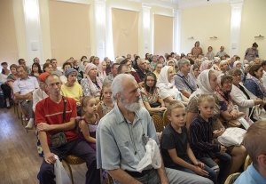 Педагоги гимназии приняли участие в презентации фильма о протоиерее Геннадии Махровском
