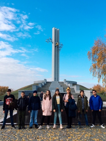 Гимназисты посетили Парк Победы