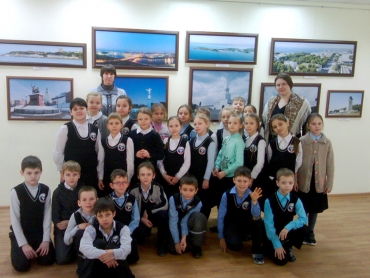 Гимназисты посетили фотовыставку &laquo;Волга &ndash; от истока до устья&raquo;