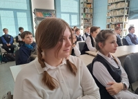 Гимназисты посмотрели фильм &laquo;Пасха саратовских святителей&raquo;