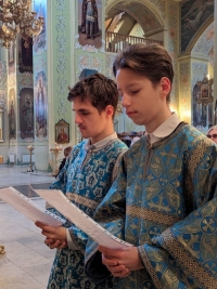 Педагоги и гимназисты помолились о воинах-участниках СВО за Божественной Литургией