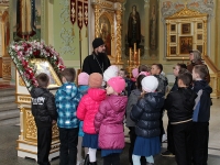 Учащиеся 8 класса провели экскурсию по Покровскому храму