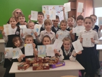 Учащиеся 2 класса отправили посылку на СВО